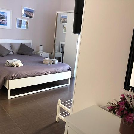Le Suites Maor Gaeta Værelse billede